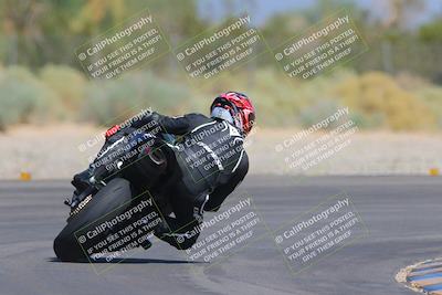 media/Sep-25-2023-Moto Forza (Mon) [[81ffa65e0a]]/B-C Group/Session 4 (Turn 2 Backside)/